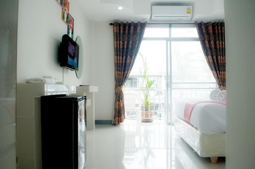 Motel Sabai Sabai House Pattaya Chambre photo